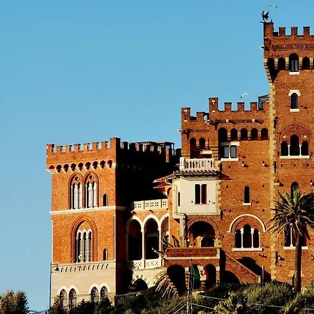 Blue Room Shared House Terrace Above *