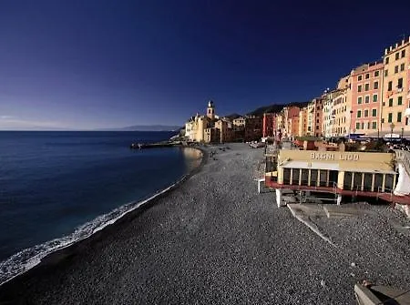 民宿 Blue Room Shared House Terrace Above 热那亚